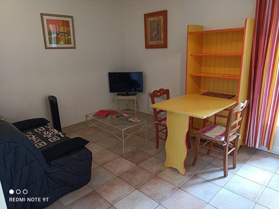 Anduze Gite Les Lauriers Au "Petit Clos Des Cigales" Massillargues-Attuech Экстерьер фото