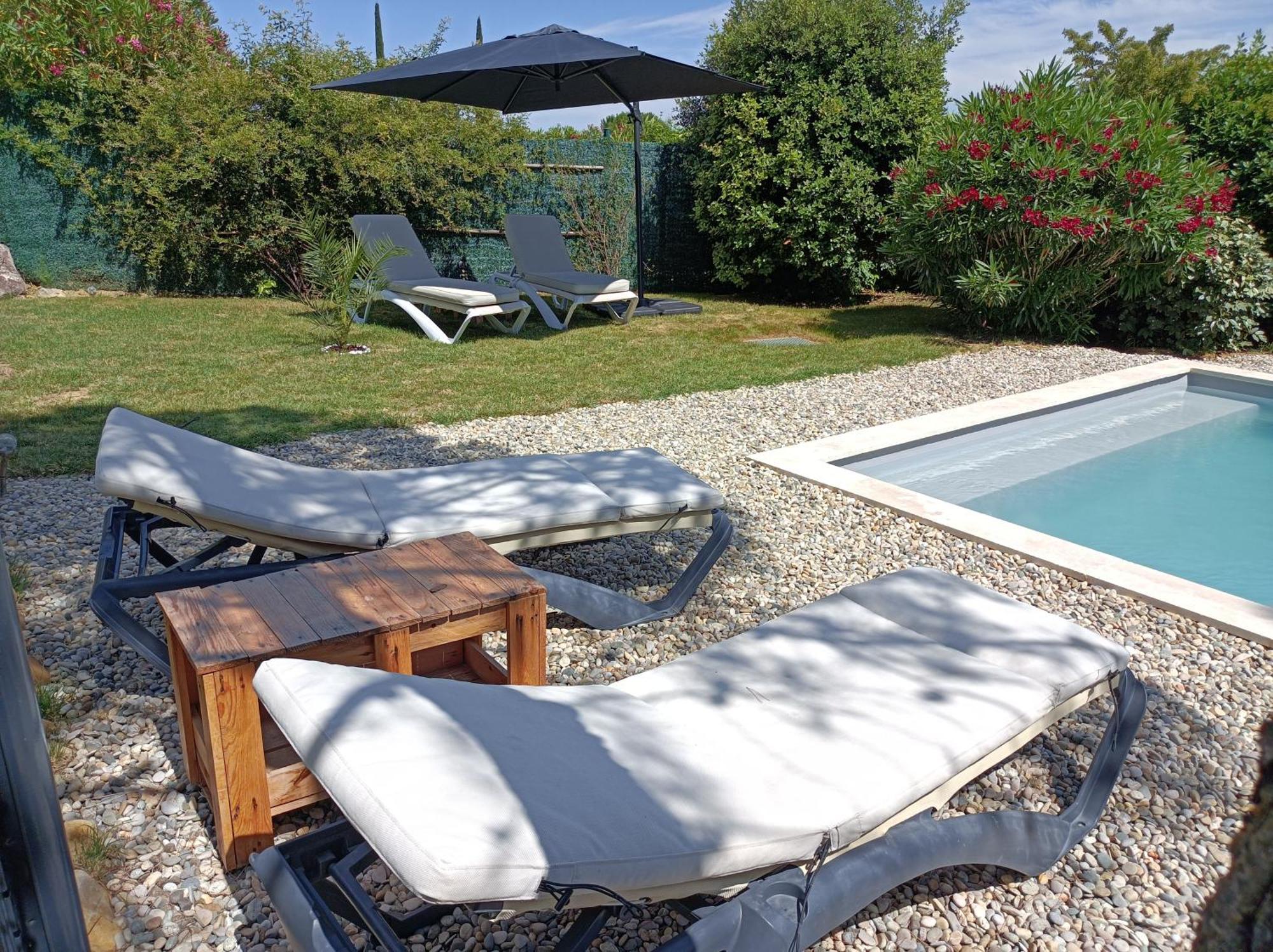 Anduze Gite Les Lauriers Au "Petit Clos Des Cigales" Massillargues-Attuech Экстерьер фото